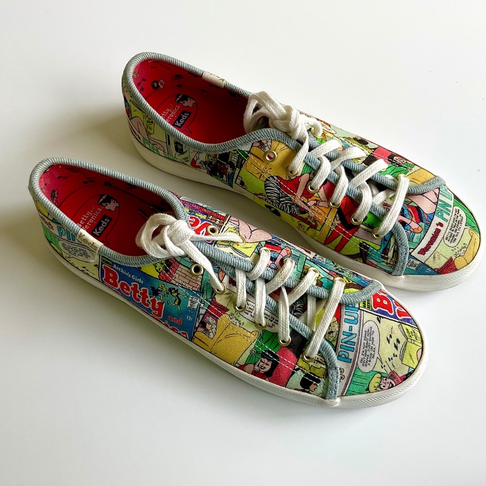 Keds × Betty & Veronica Archie Comics Strip Sneaker Size 9 - Picture 3 of 10